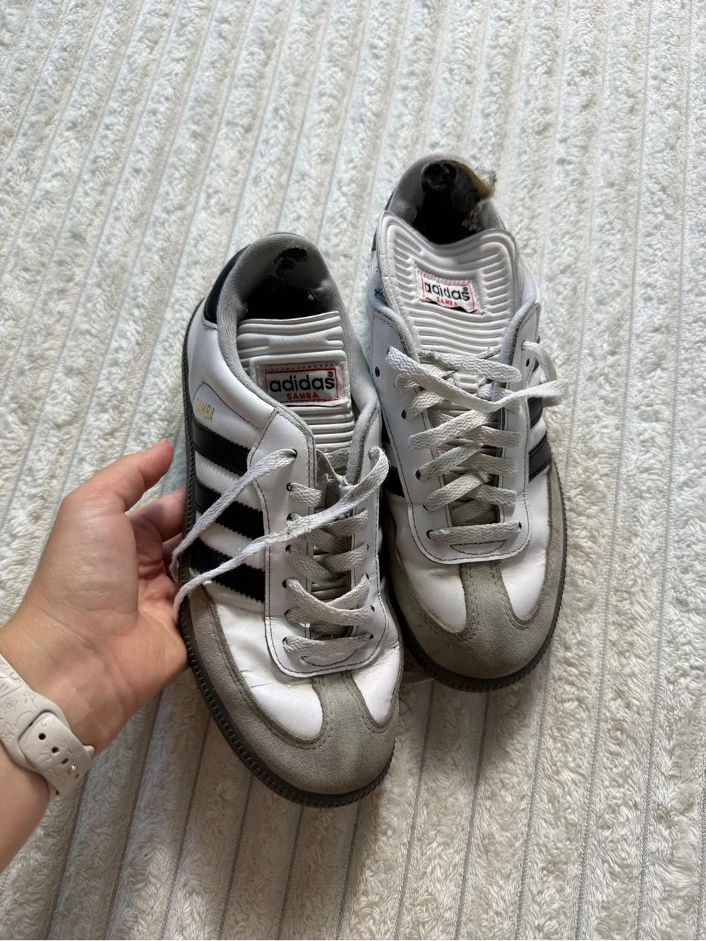 adidas Samba Men's Low Top Lace-Up Sneakers White Black Gray Leather Rubber